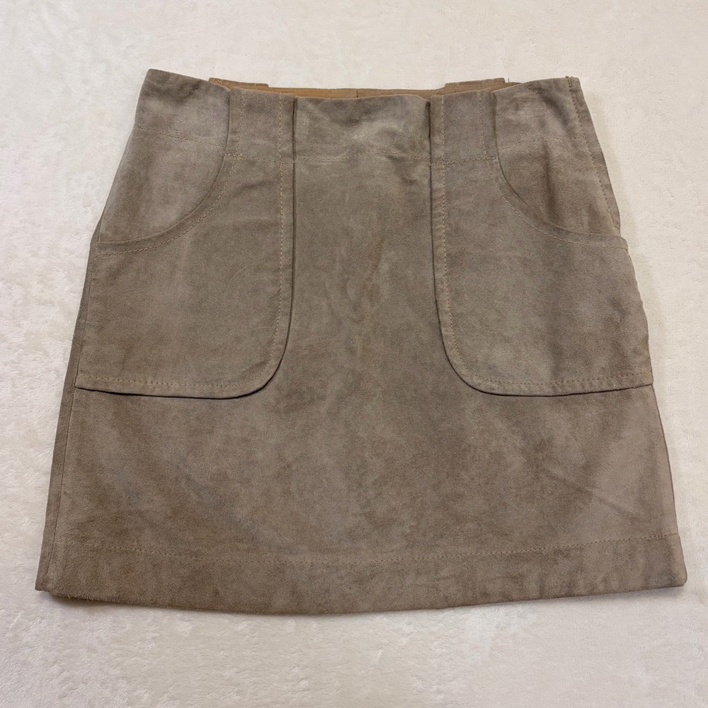 Banana Republic Taupe Suede Mini Skirt with Front Pockets